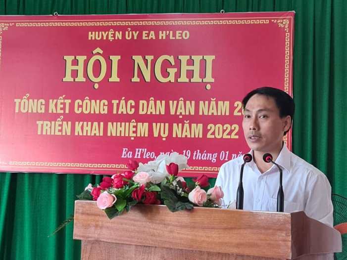 Huyen uy tong ket cong tac dan van 1